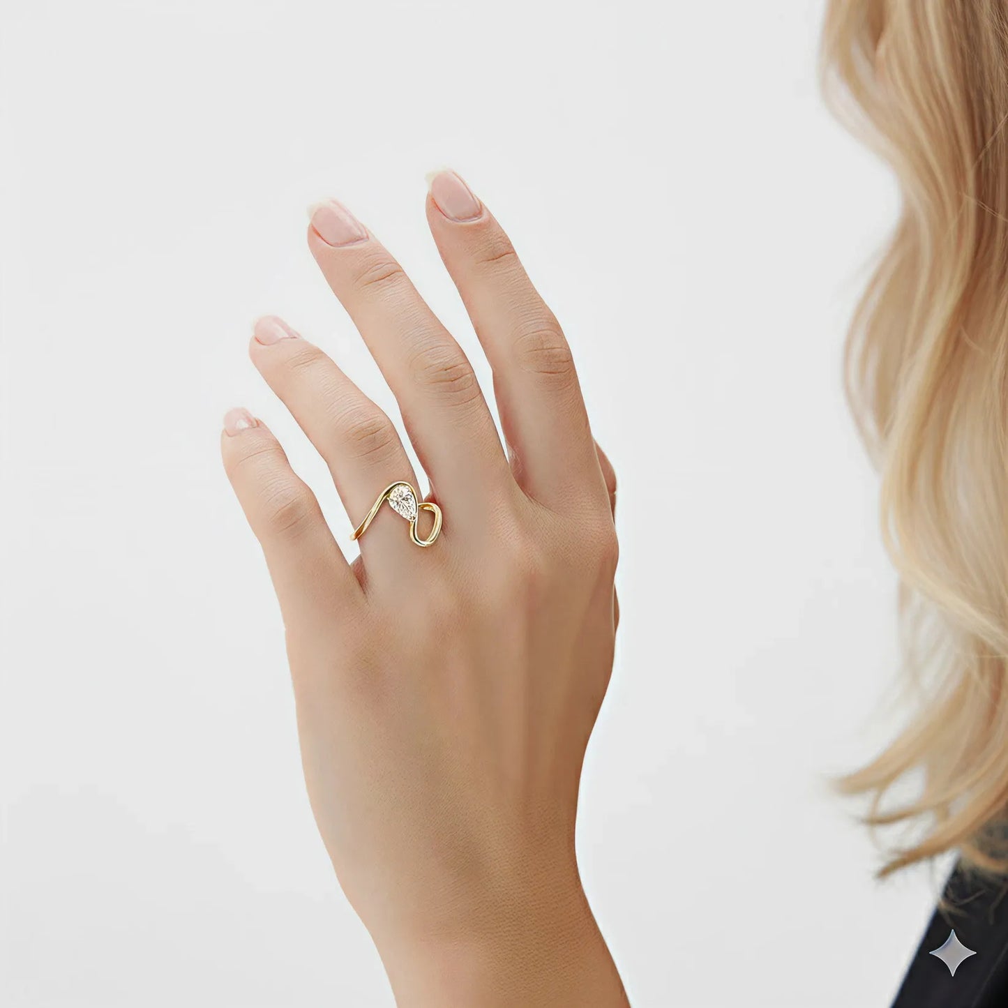 1 ct pear diamond in wave