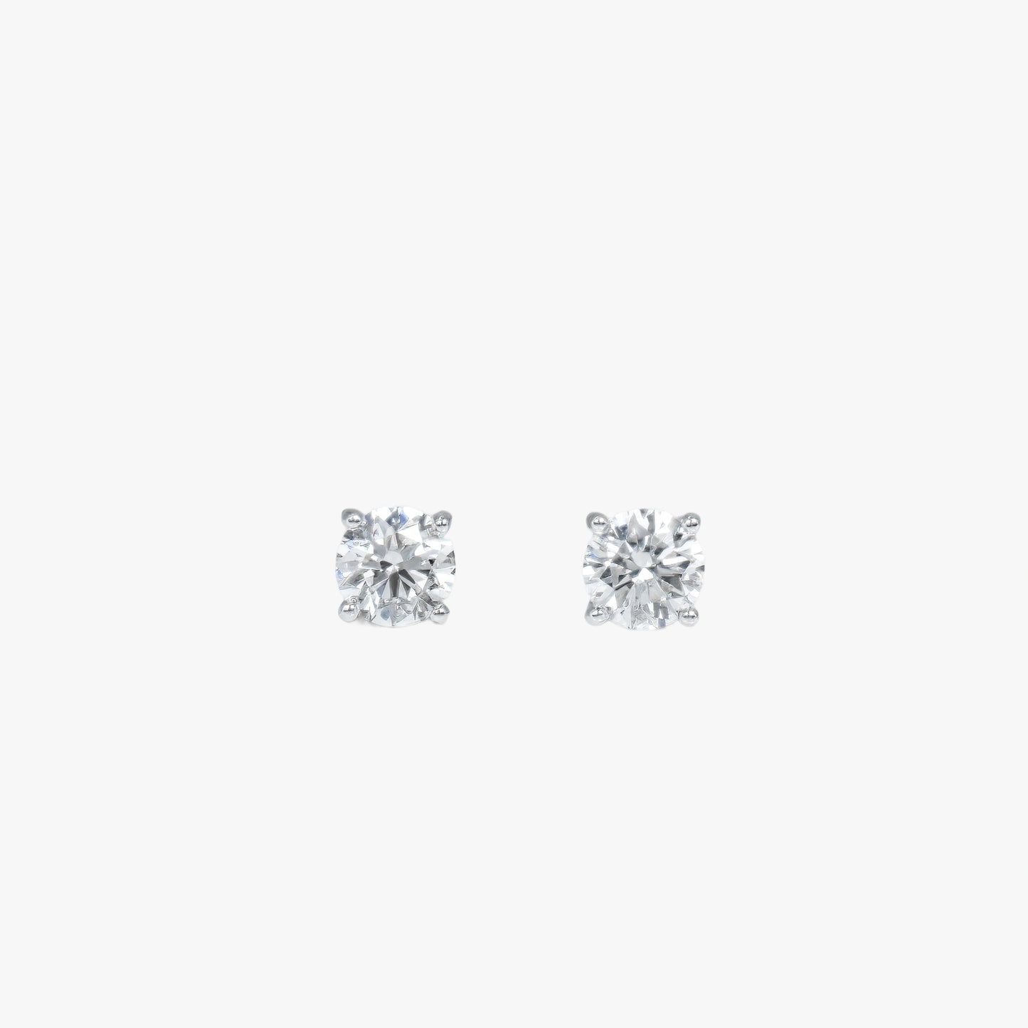 round solitaire studs wg