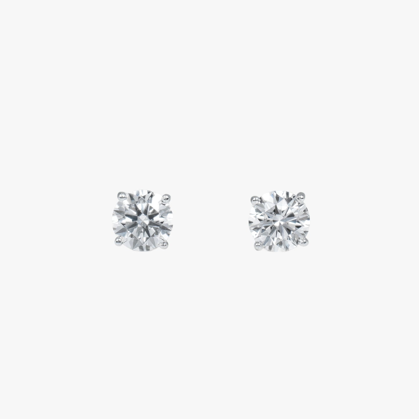round solitaire studs wg