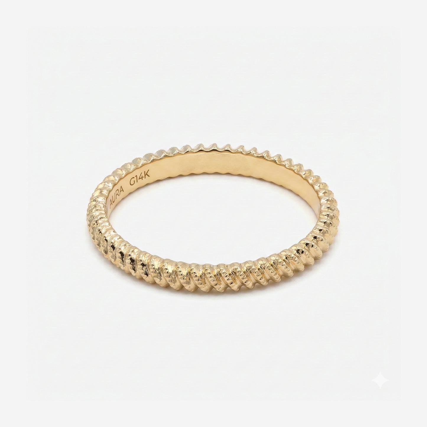 petite wavy gold ring