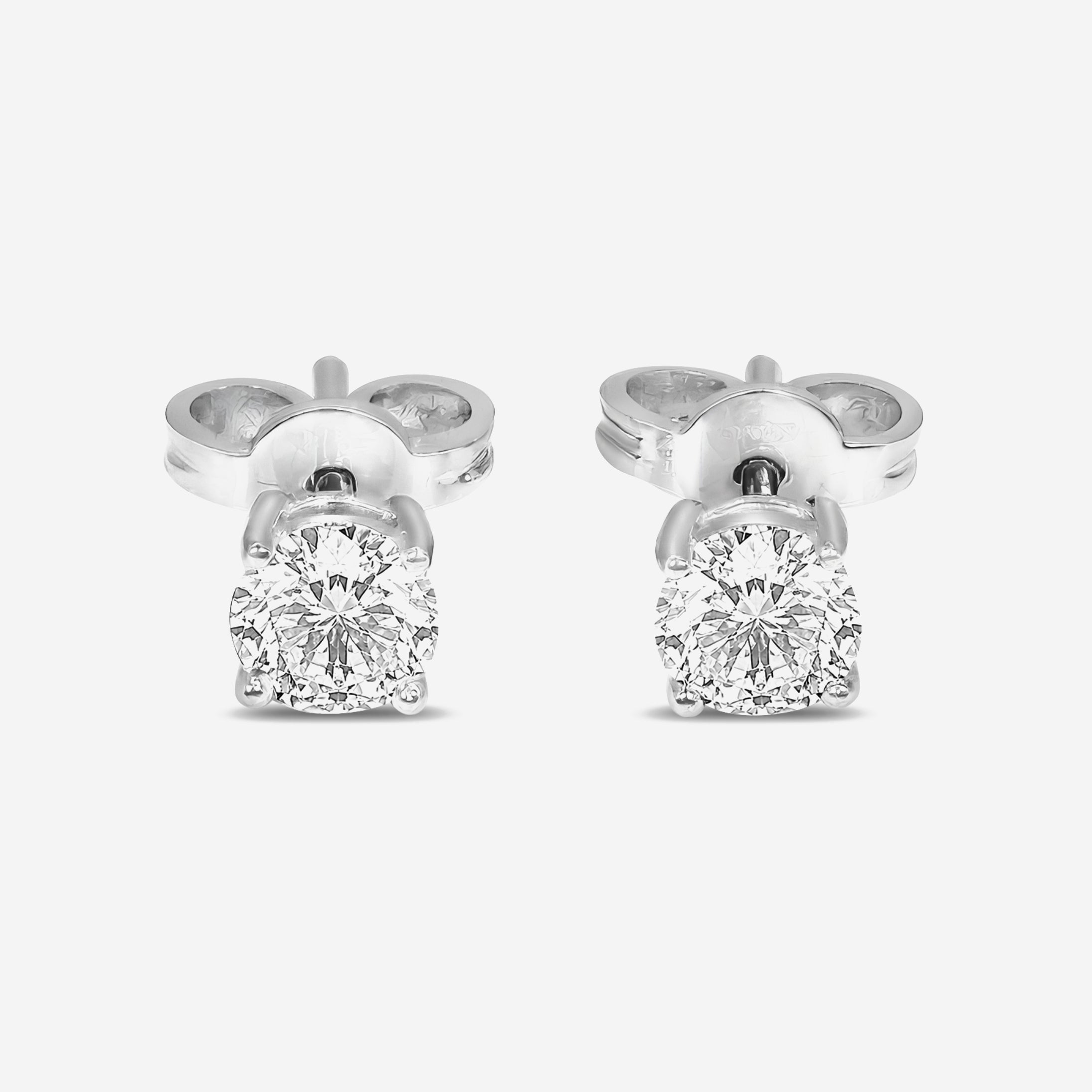 Round Diamond Studs
