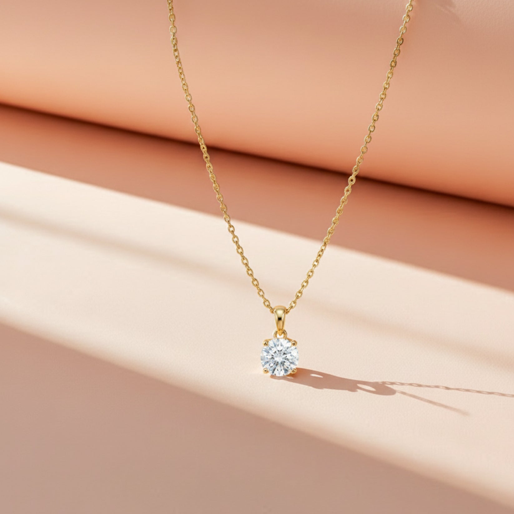 1.5ct Round Pendant+Chain Necklace