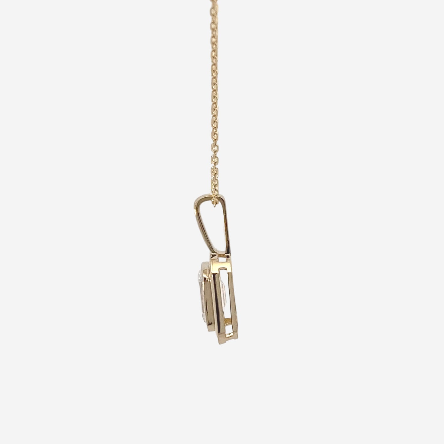 1ct emerald bezel pendant necklace
