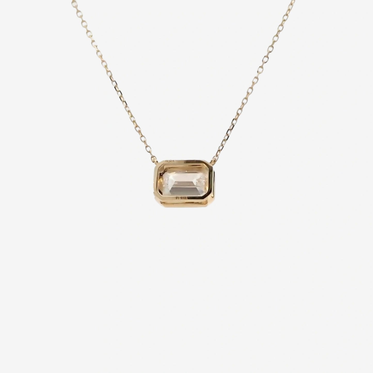 0.77ct emerald solitaire e/w bezel pendant necklace