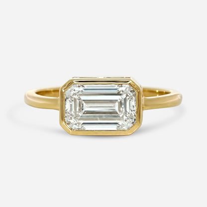 2CT Emerald Bezel Solitaire Ring
