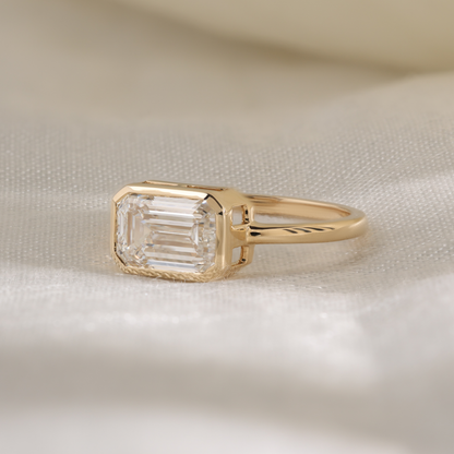 2CT Emerald Bezel Solitaire Ring