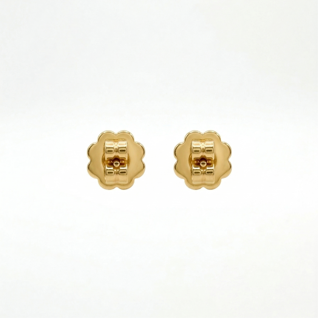 1ct emerald bezel studs