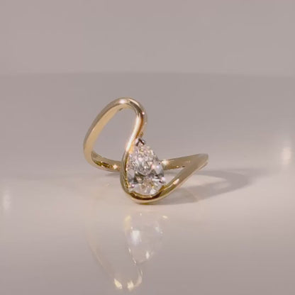 1 ct Pear Diamond in Wave