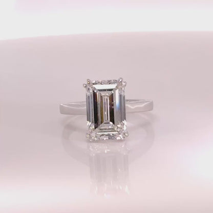 4 ct Emerald Solitaire Ring